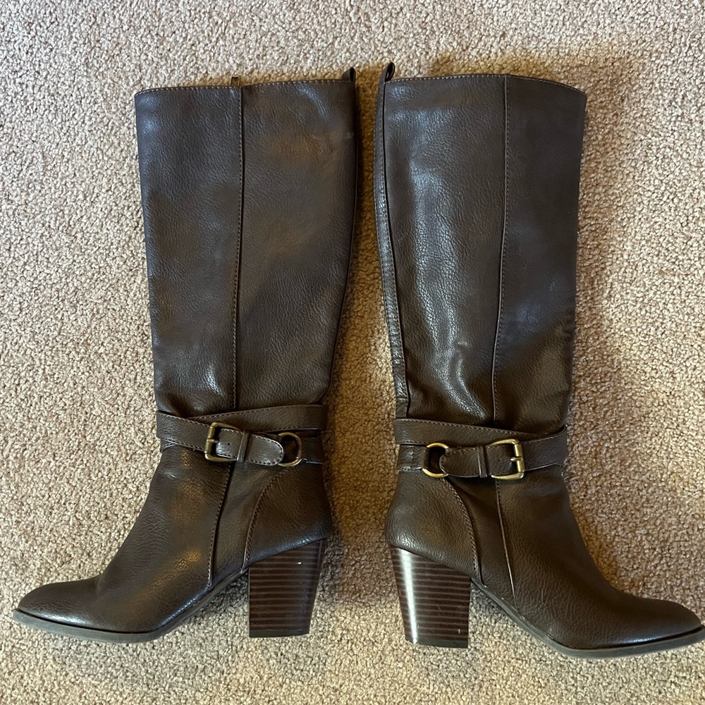 Bass boots